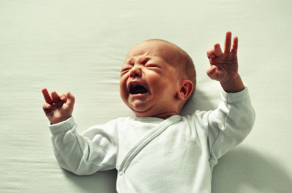 Le coliche del neonato: come aiutarlo?
